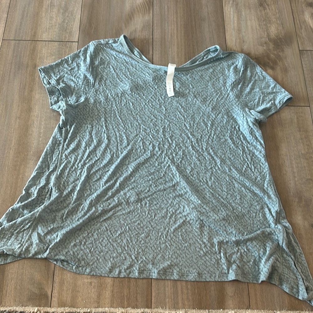 Lululemon top